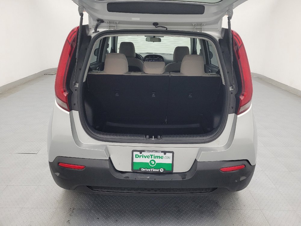 Used 2020 Kia Soul LX image 29