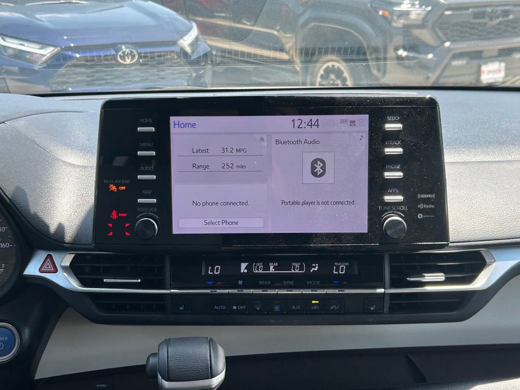 Used 2023 Toyota Sienna XLE FWD image 20