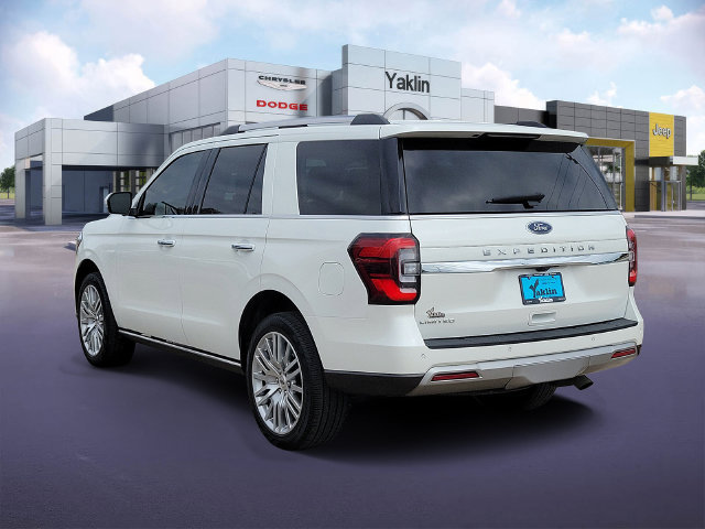 Used 2024 Ford Expedition Limited RWD image 3
