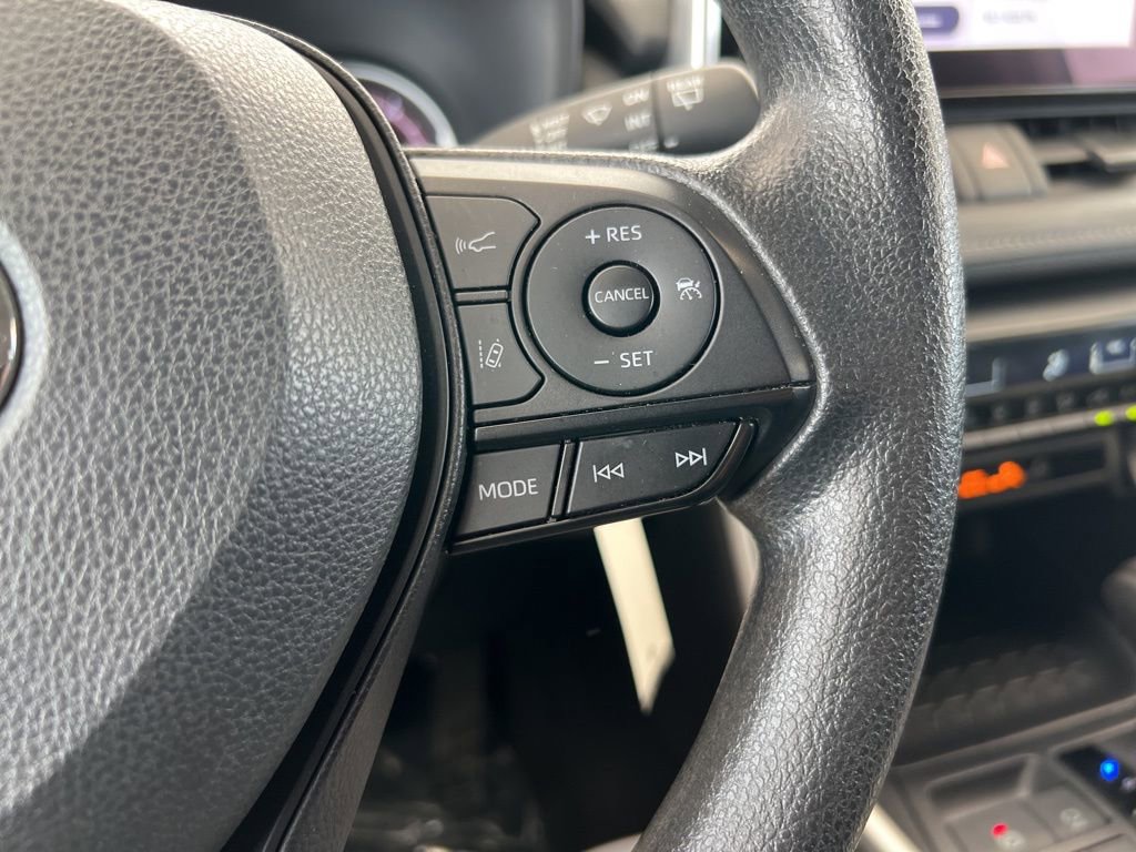 Used 2024 Toyota RAV4 LE image 32