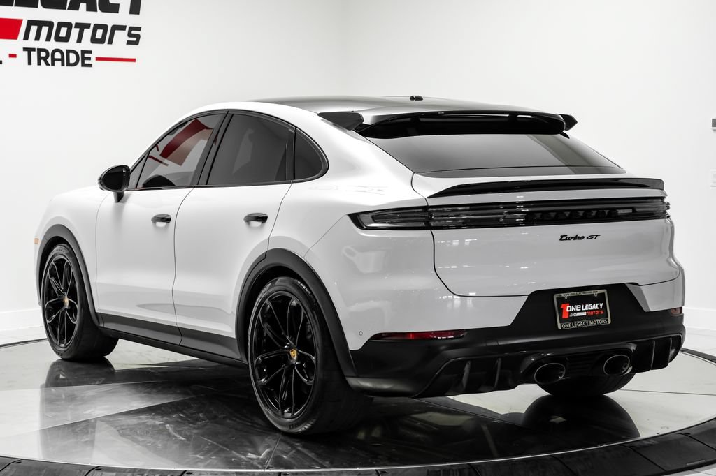 Used 2025 Porsche Cayenne Turbo GT AWD/4WD image 11