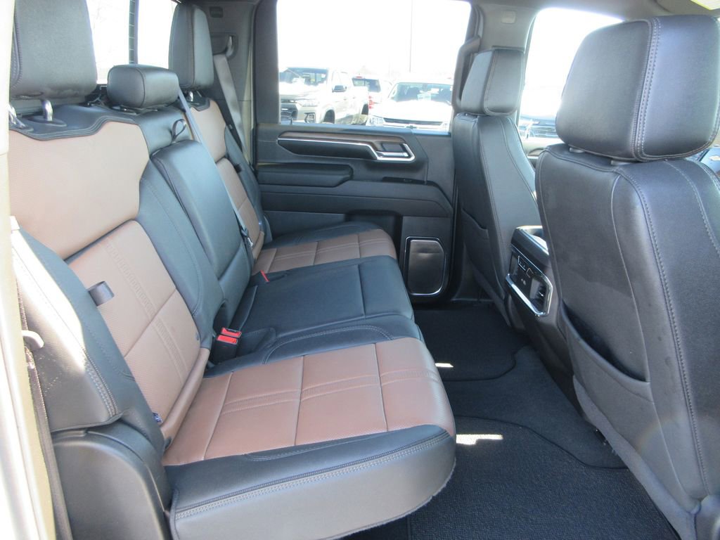 Certified 2025 Chevrolet Silverado 2500 High Country w/ Technology Package AWD/4WD image 21