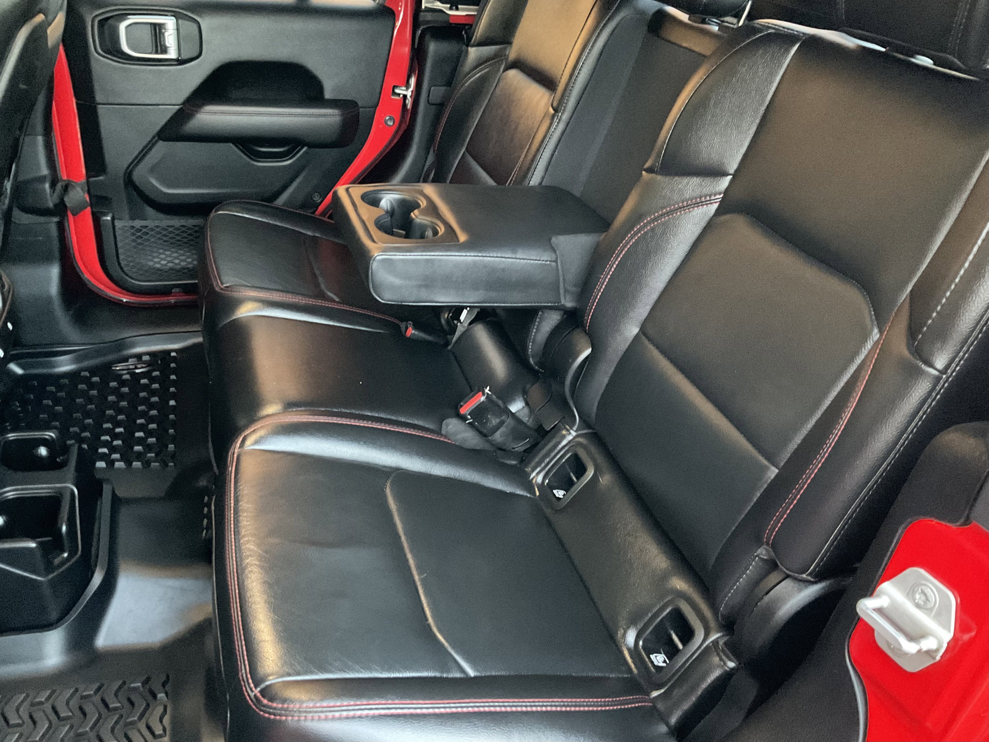 Used 2020 Jeep Gladiator Rubicon w/ Advanced Safety Group image 40