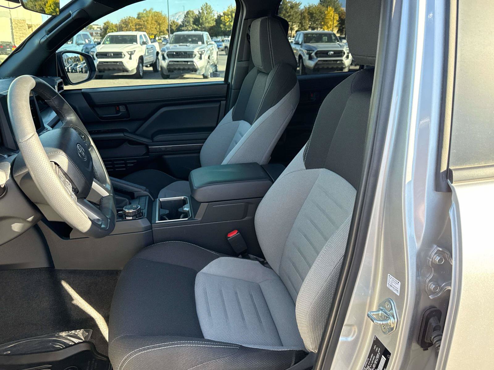 Used 2025 Toyota 4Runner TRD Sport AWD/4WD image 12