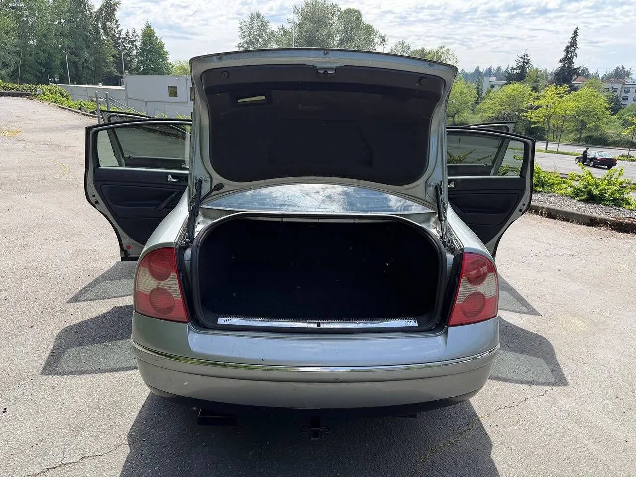 Used 2005 Volkswagen Passat GL FWD image 57