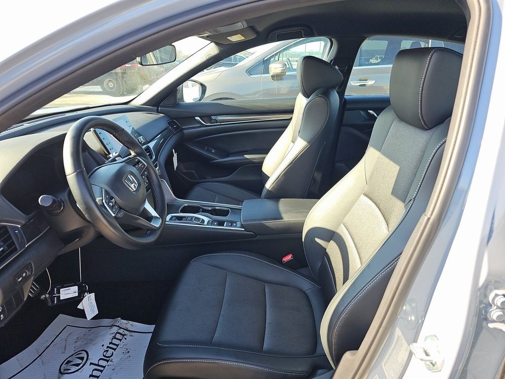 Used 2022 Honda Accord Sport image 3