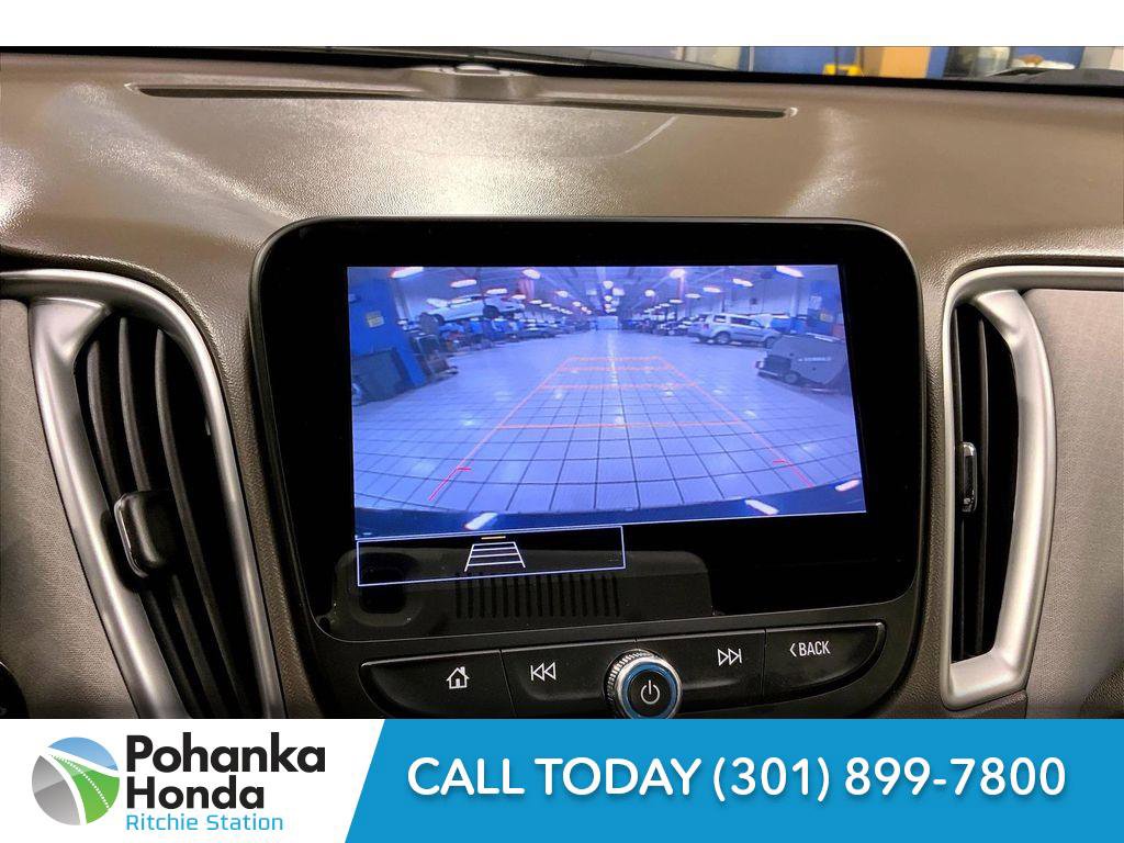 Used 2022 Chevrolet Malibu LT image 24