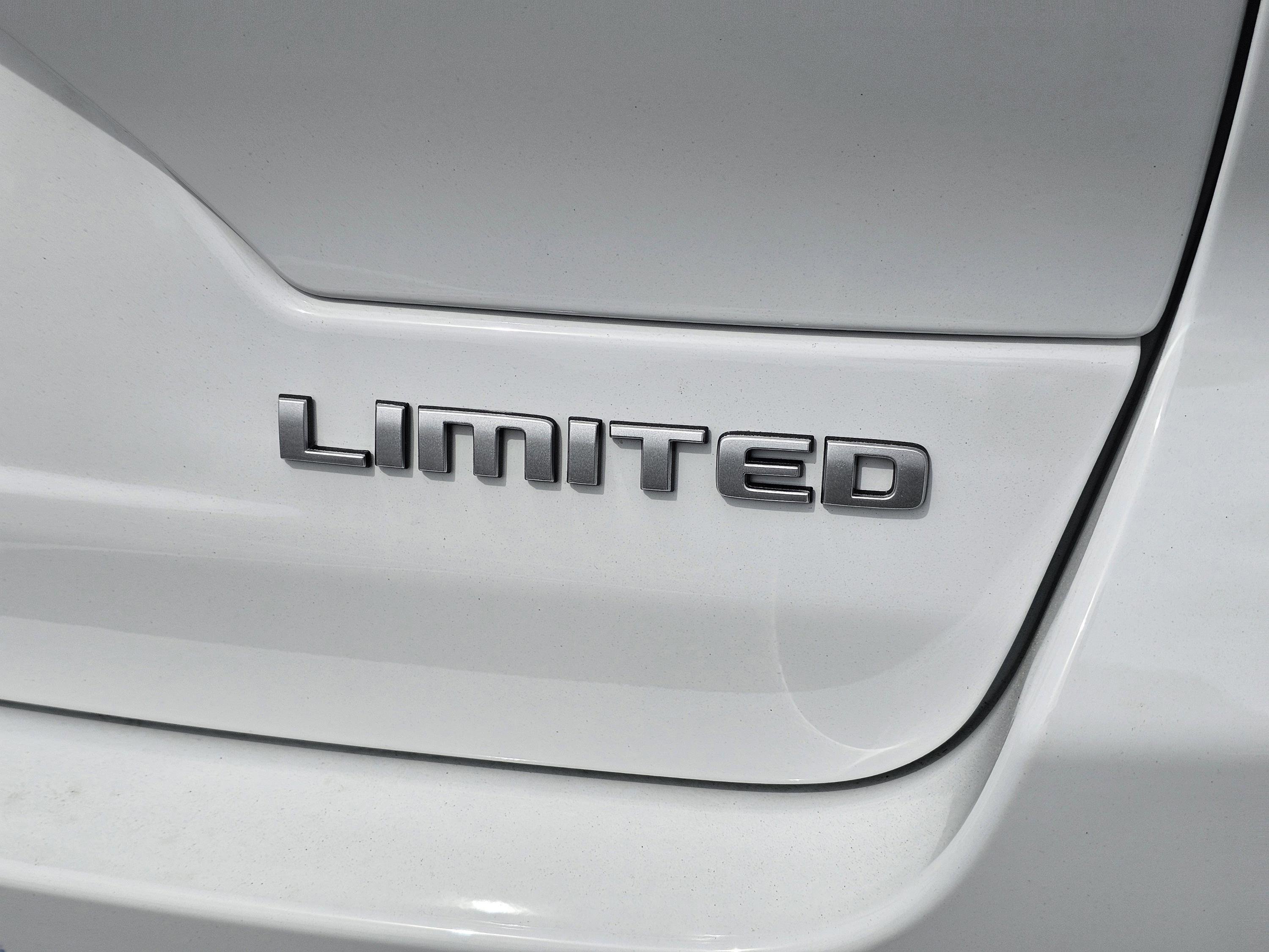 New 2026 Jeep Grand Cherokee Limited RWD image 10
