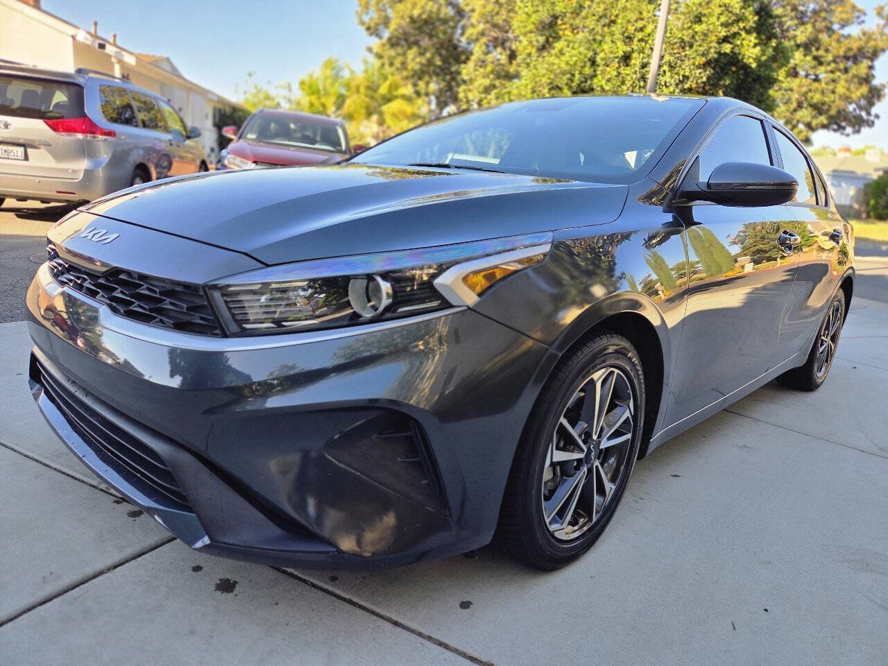 Used 2022 Kia Forte LXS w/ LXS Technology Package FWD image 16