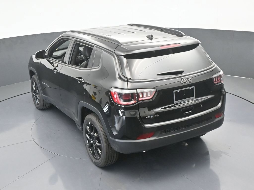 Used 2026 Jeep Compass Latitude AWD/4WD image 41