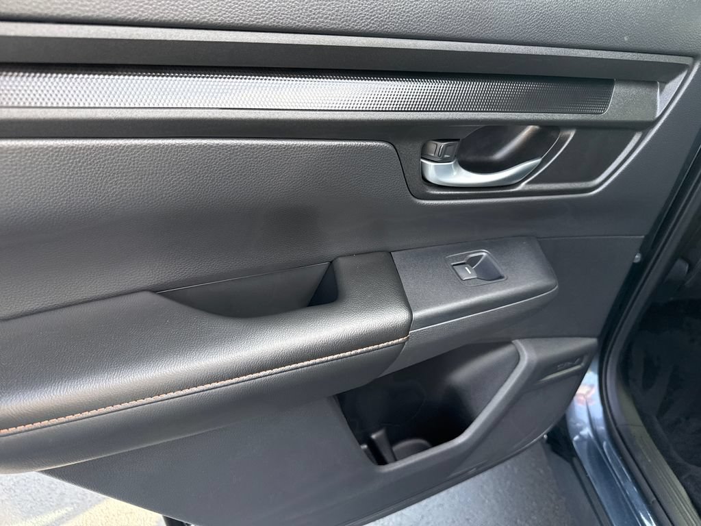 Certified 2025 Honda CR-V Sport image 17