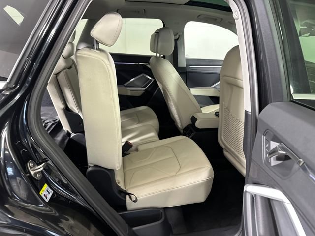Used 2022 Audi Q3 2.0T Premium Plus w/ Premium Plus Package image 27