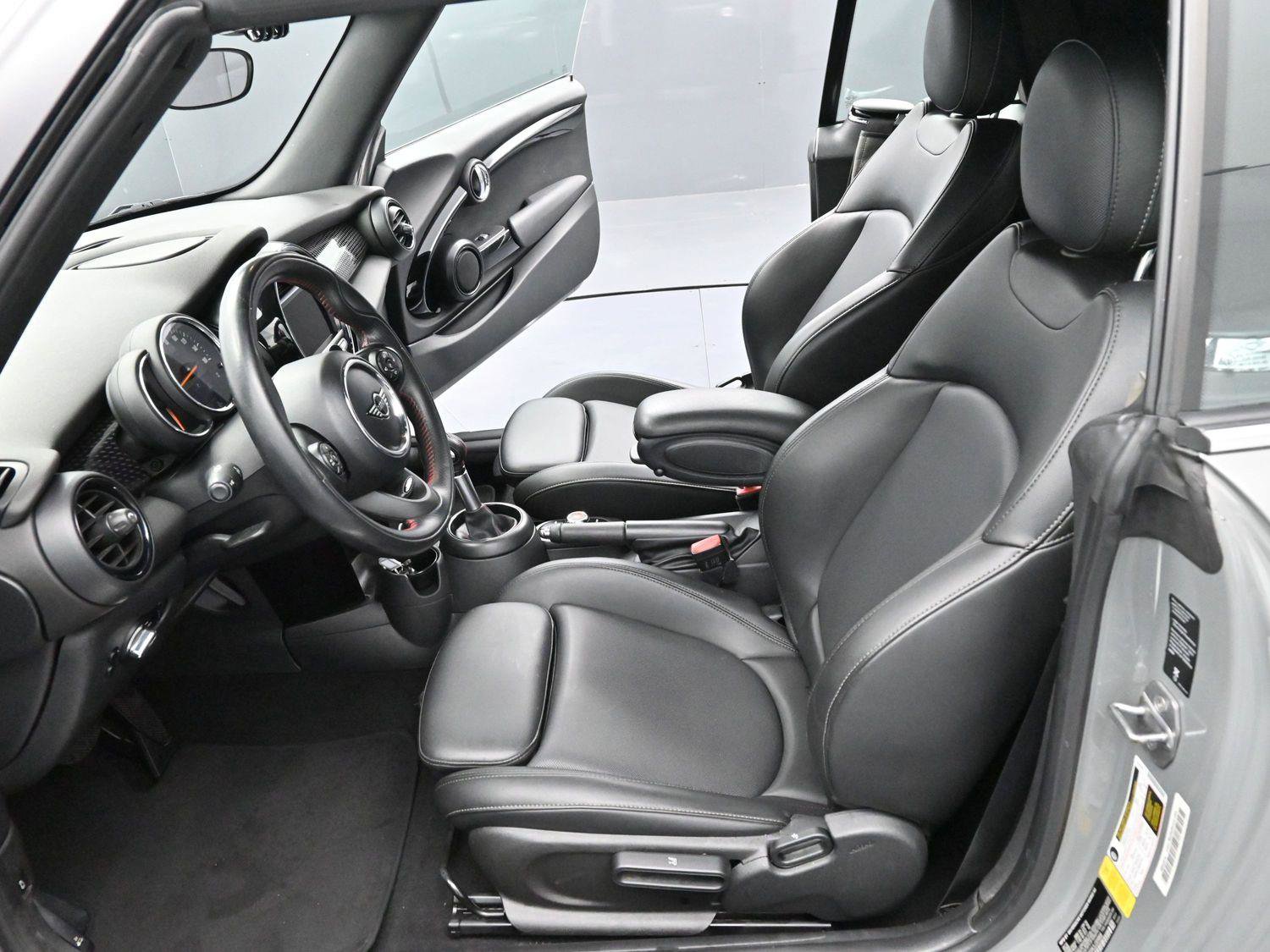 Used 2019 MINI Cooper S image 12