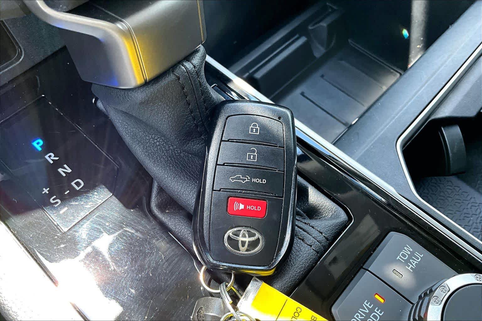 Used 2024 Toyota Tundra SR5 AWD/4WD image 15