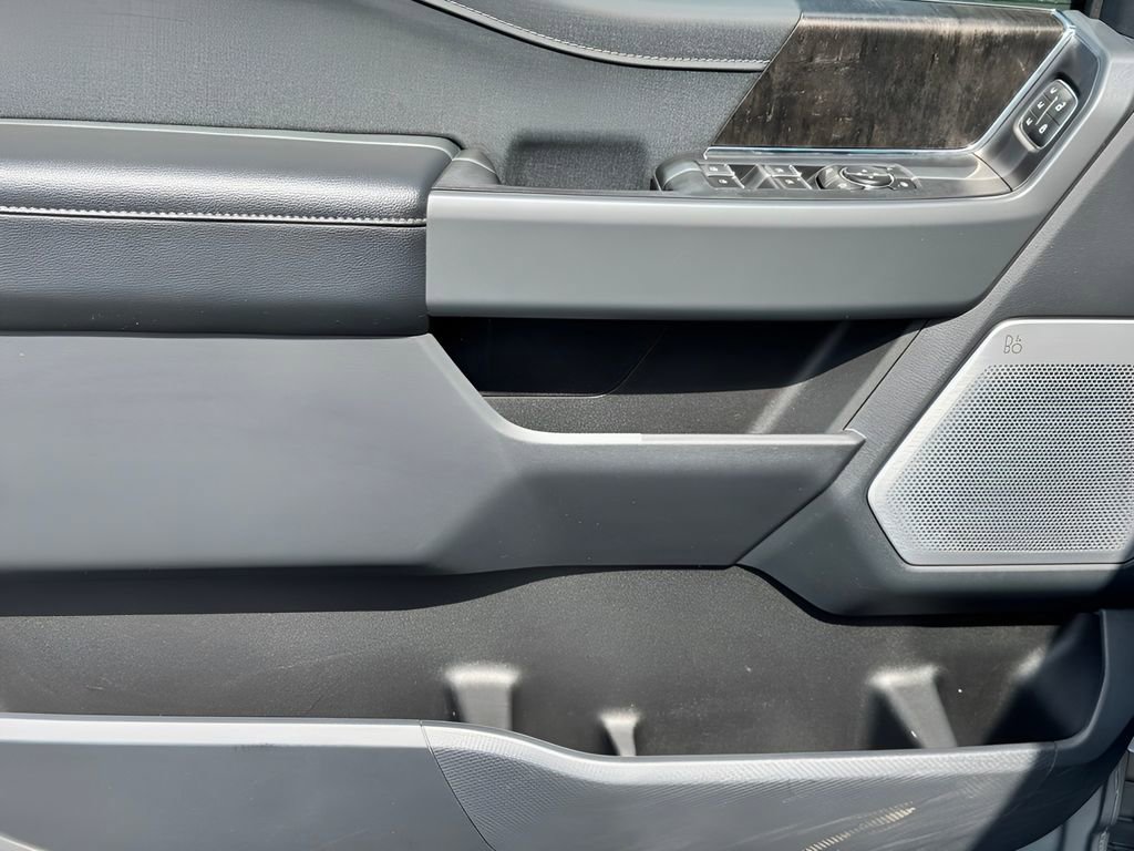 Used 2022 Ford F150 Lariat w/ Equipment Group 502A High image 30