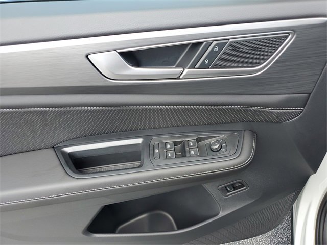 New 2026 Volkswagen Atlas Cross Sport SE image 22