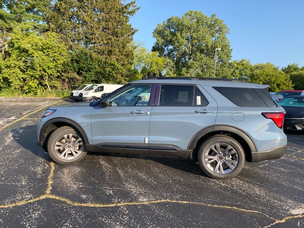 New 2026 Ford Explorer Active w/ Active Comfort Package AWD/4WD image 7