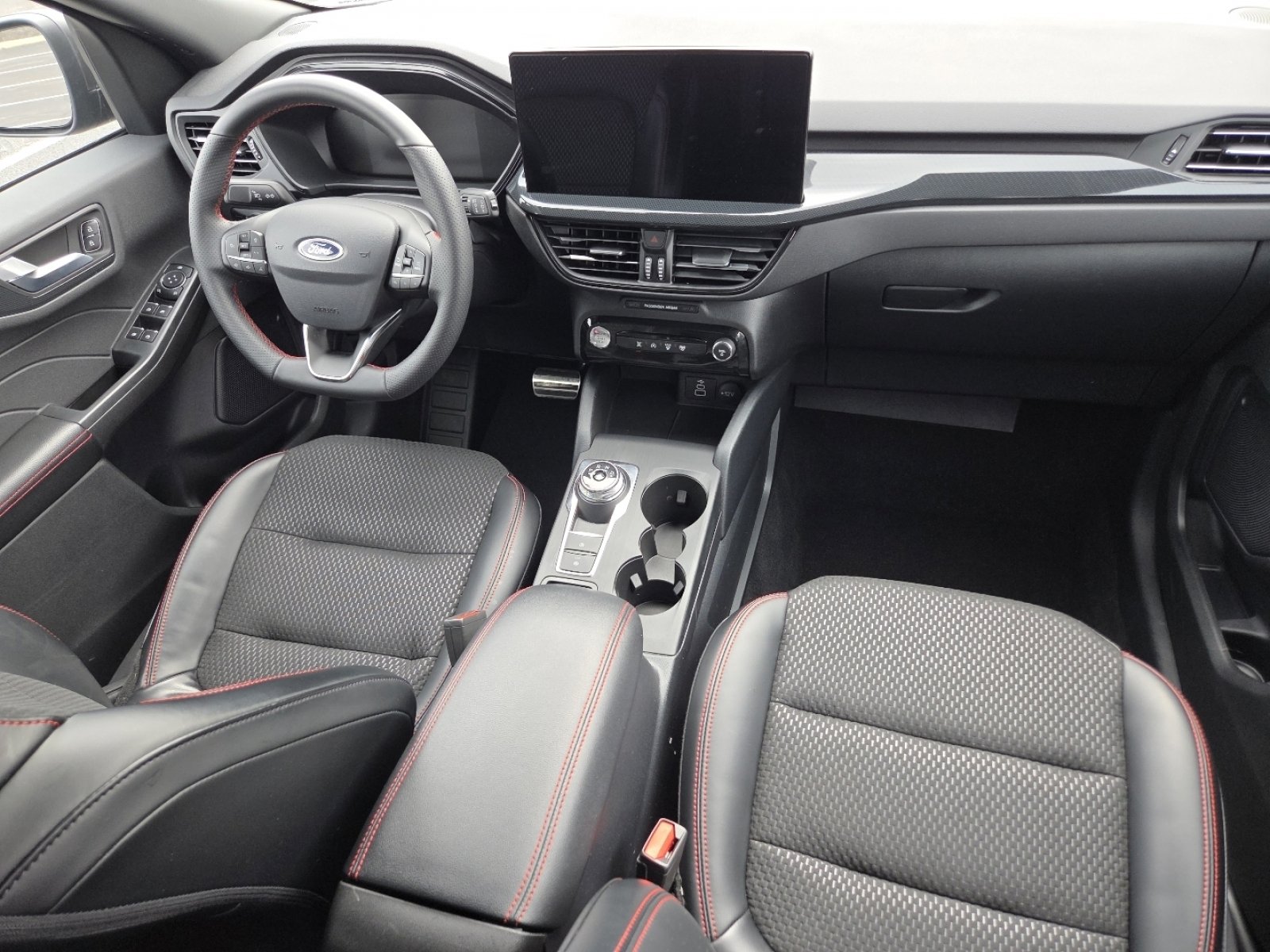 Used 2024 Ford Escape ST-Line w/ Tech Pack #1 image 24