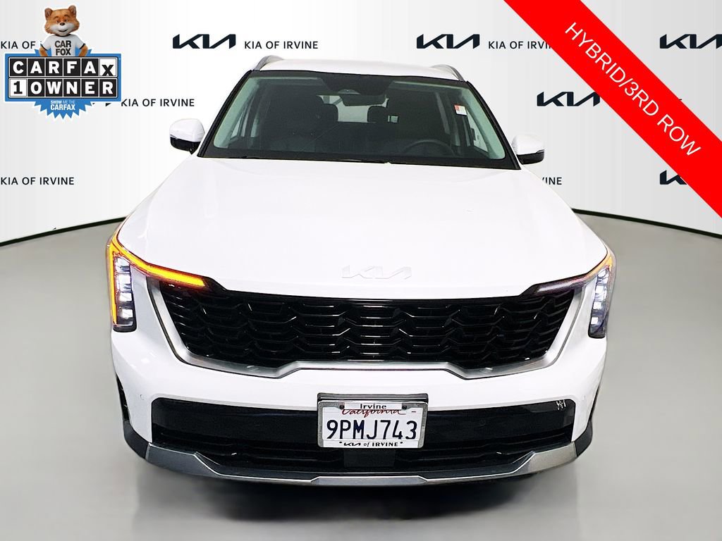Certified 2025 Kia Sorento EX image 2