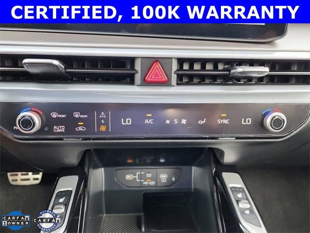 Certified 2025 Kia Sorento SX image 23