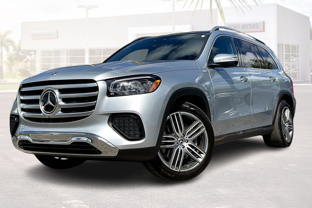 Used 2025 Mercedes-Benz GLS 450 4MATIC image 31