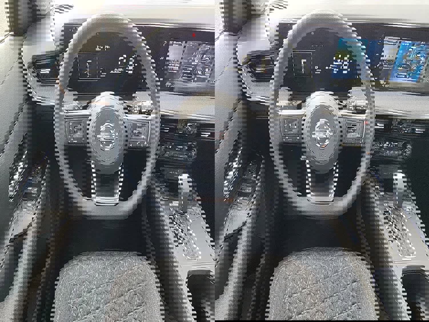 New 2026 Nissan Kicks SV w/ Cold Weather Package AWD/4WD image 8