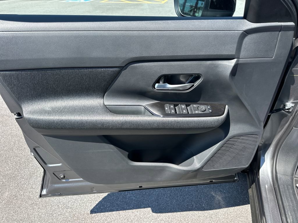 New 2026 Nissan Kicks SV AWD/4WD image 14