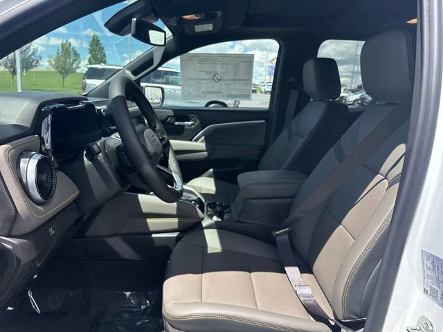 New 2026 Chevrolet Colorado ZR2 w/ Technology Package AWD/4WD image 9