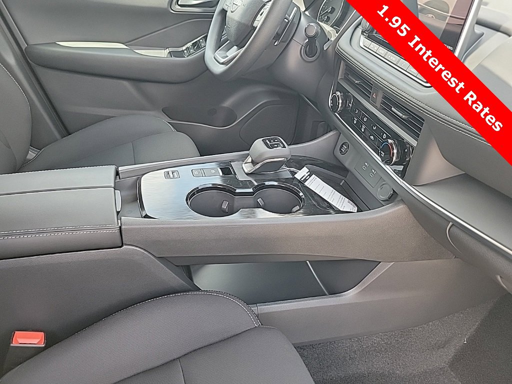 New 2026 Nissan Rogue S image 40