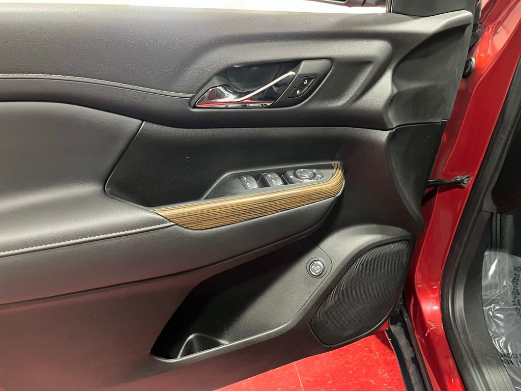 Certified 2023 GMC Acadia SLE w/ Driver Convenience Package image 22