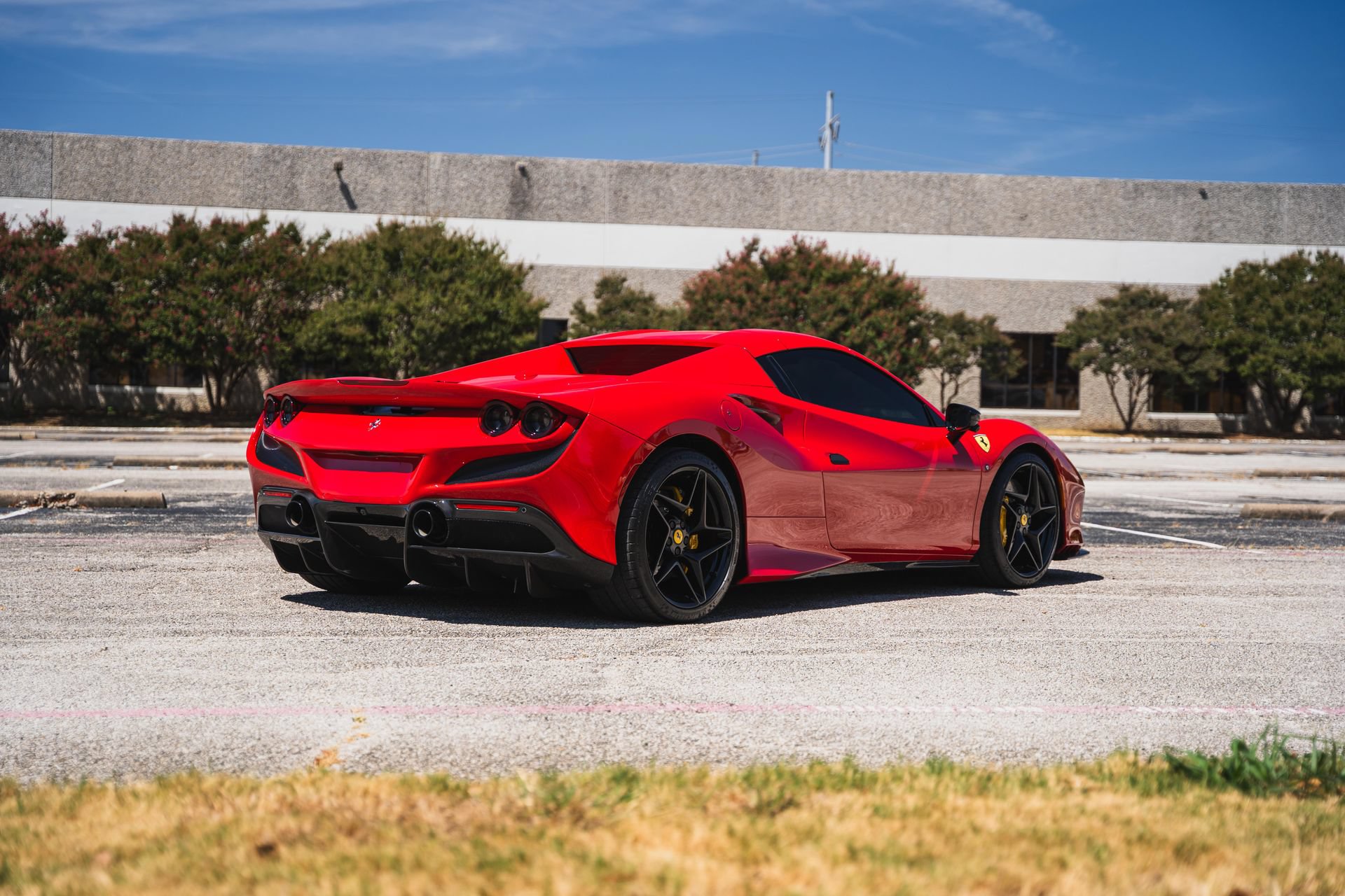 Used 2021 Ferrari F8 Tributo RWD image 10