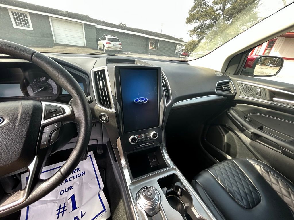 Used 2024 Ford Edge Titanium image 32