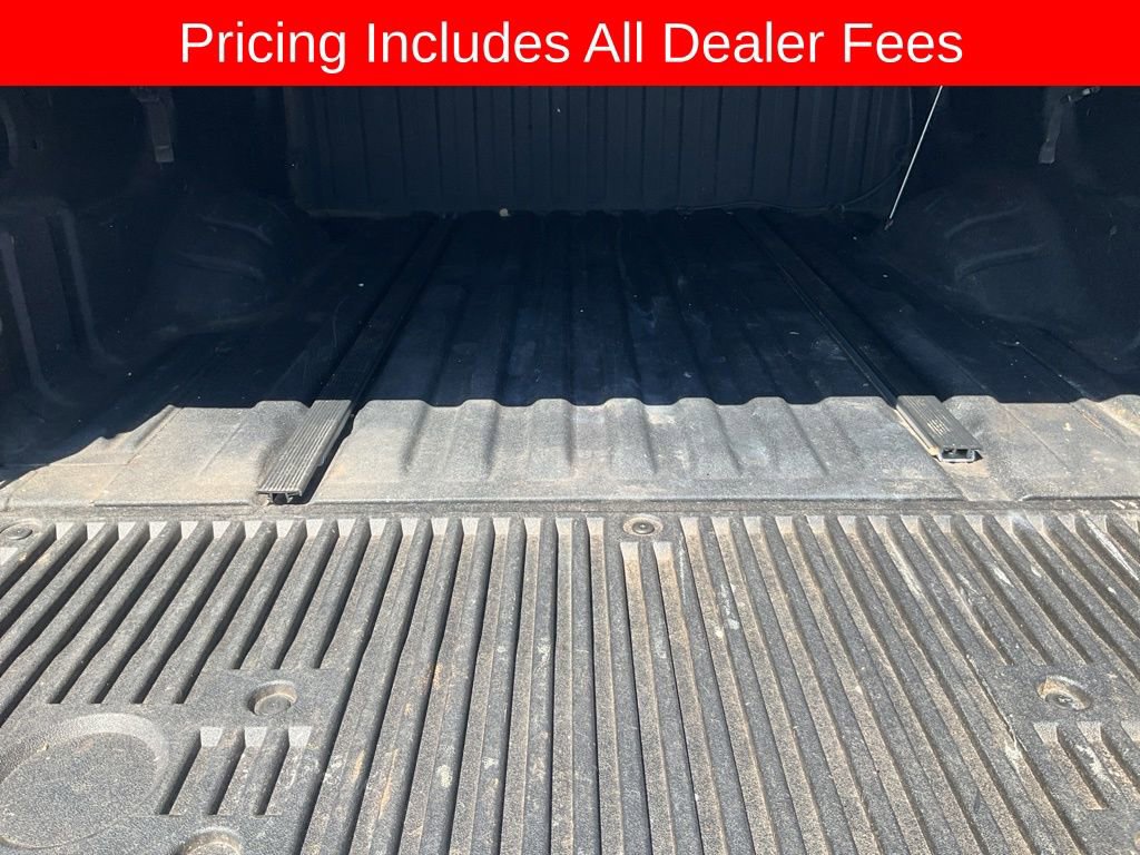 Used 2021 Nissan Titan PRO-4X w/ Pro-4x Convenience Package AWD/4WD image 19