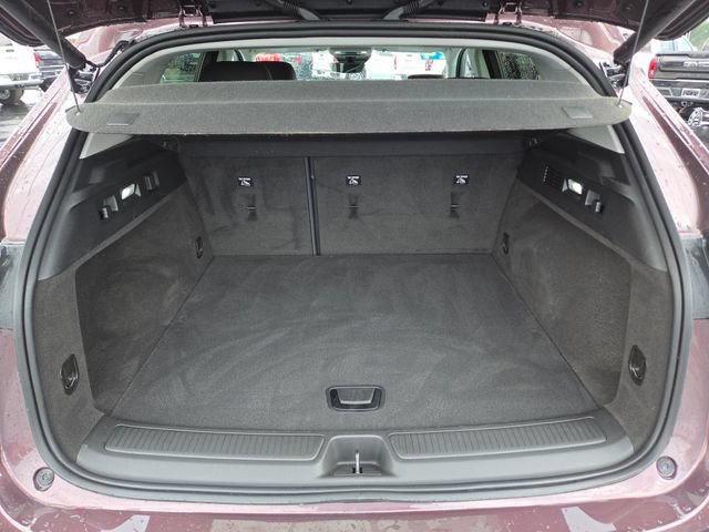 Used 2024 Buick Envision Avenir AWD/4WD image 22