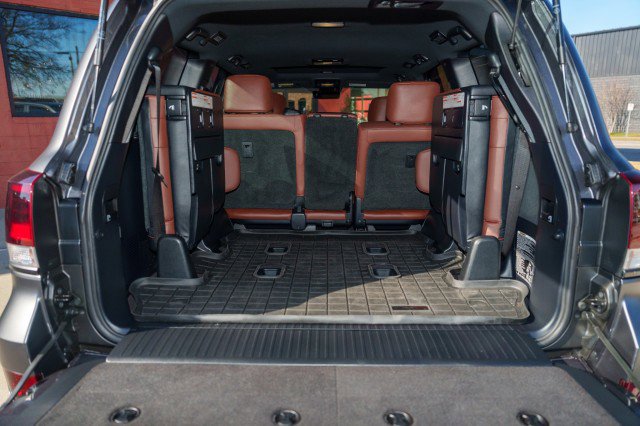 Used 2021 Toyota Land Cruiser image 25