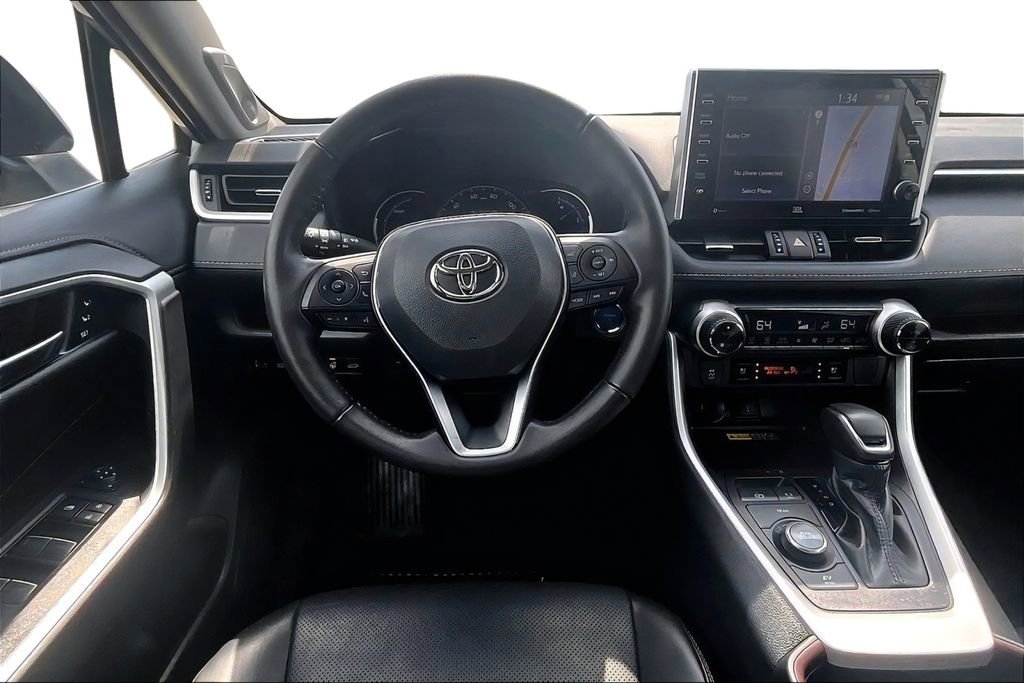 Used 2022 Toyota RAV4 Limited AWD/4WD image 5