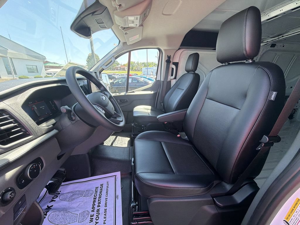 New 2026 Ford Transit 150 Low Roof RWD image 17