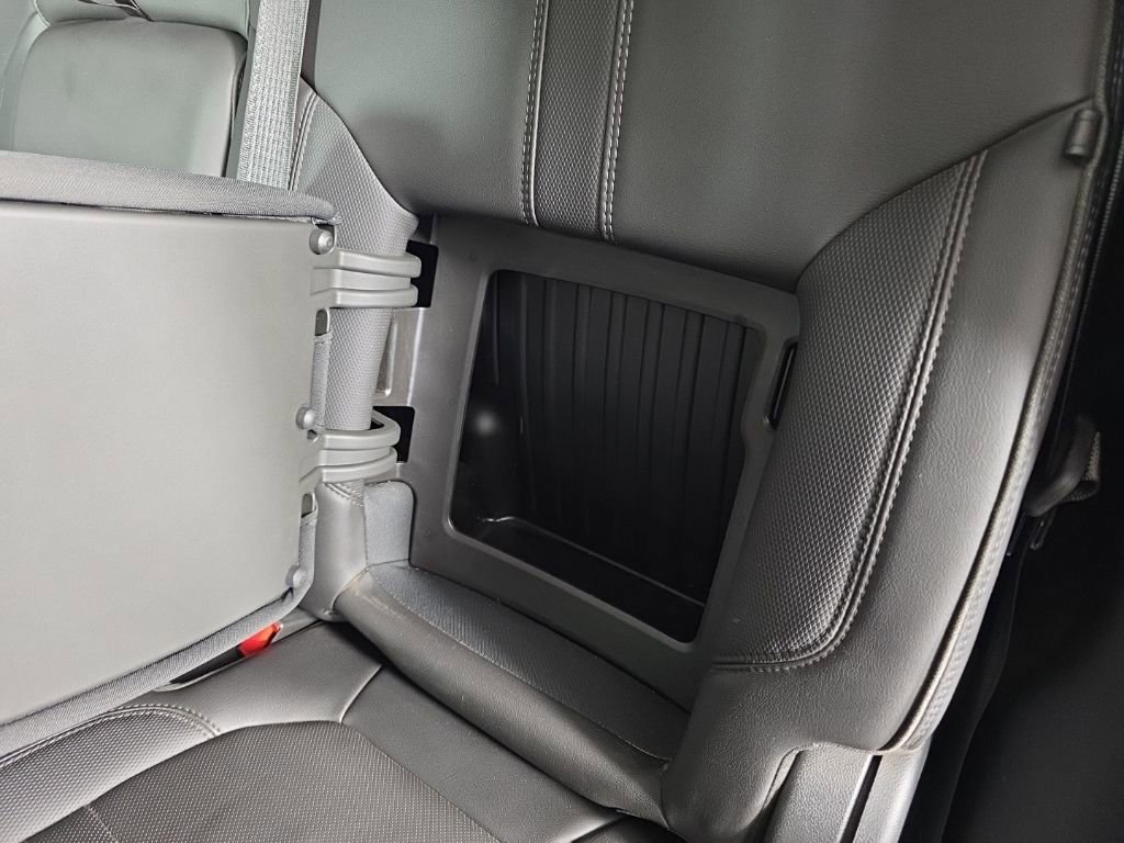 Used 2021 Chevrolet Silverado 1500 High Country w/ Technology Package AWD/4WD image 33