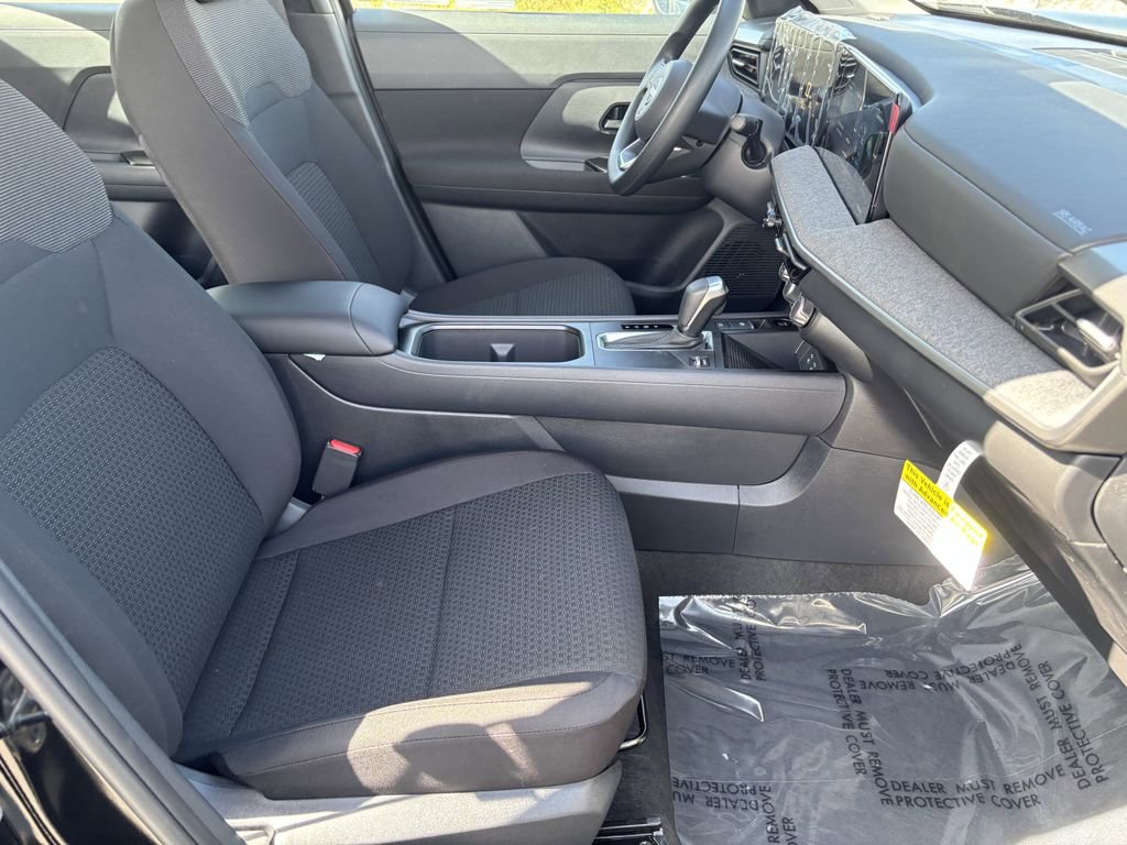 New 2026 Nissan Kicks S image 9