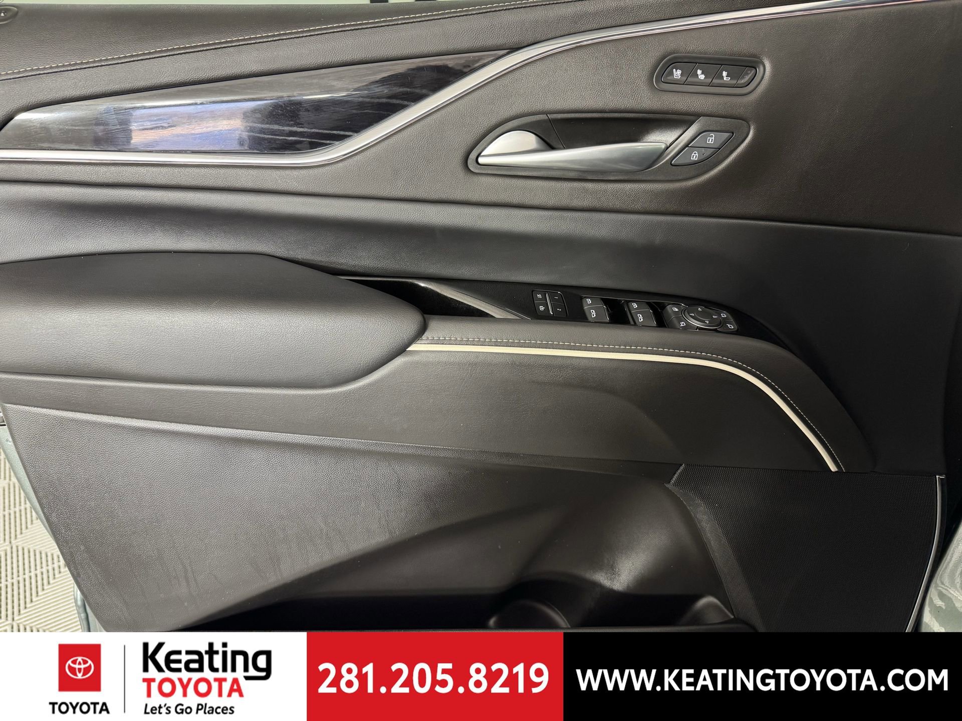 Used 2024 Cadillac Escalade Sport w/ Touring Package image 11