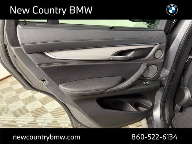 Used 2019 BMW X6 xDrive35i w/ M Sport Package AWD/4WD image 15