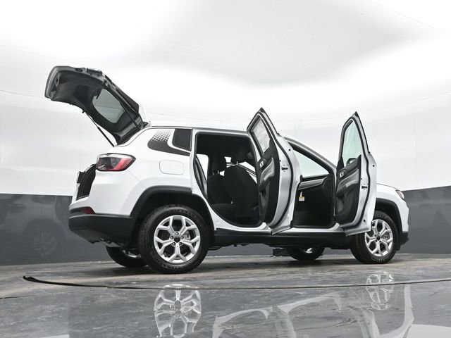 Used 2025 Jeep Compass Sport w/ Mopar Graphics Package AWD/4WD image 50
