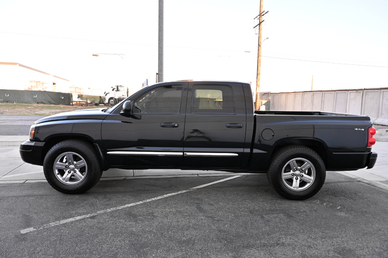 Used 2007 Dodge Dakota Laramie w/ Sun & Wheel Value Group AWD/4WD image 4