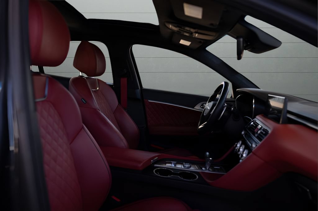 Used 2023 Genesis G70 2.0T w/ Sport Prestige Package AWD/4WD image 77