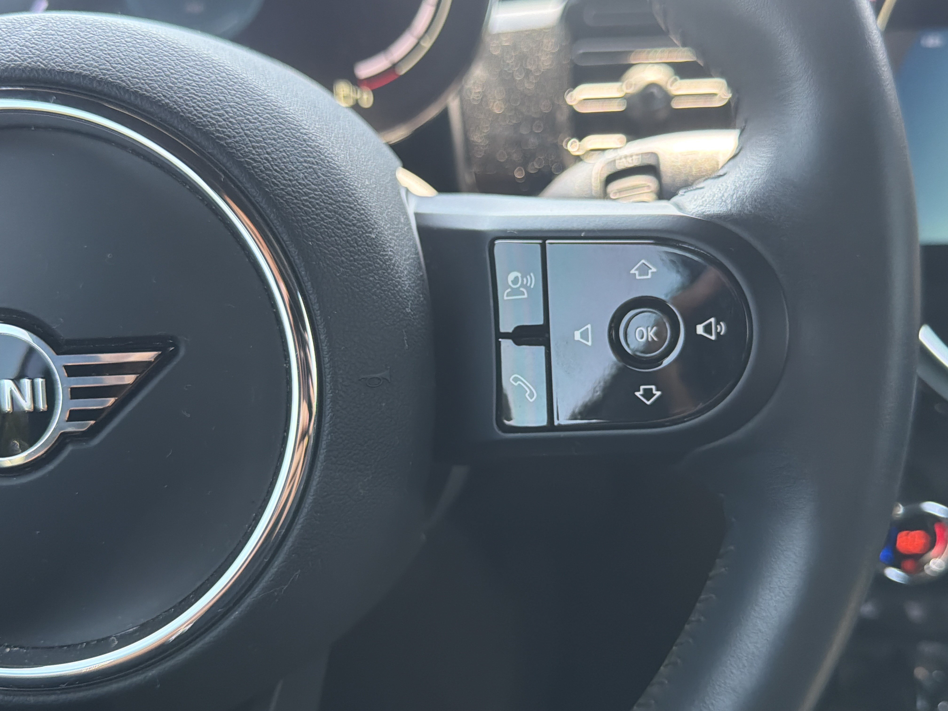 Certified 2024 MINI Cooper Convertible FWD image 30