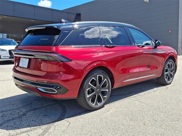 Used 2024 Lincoln Nautilus Reserve image 6