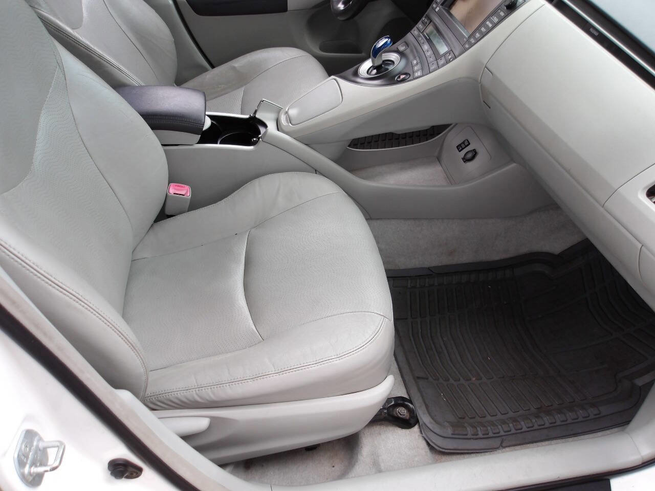 Used 2010 Toyota Prius Three FWD image 8