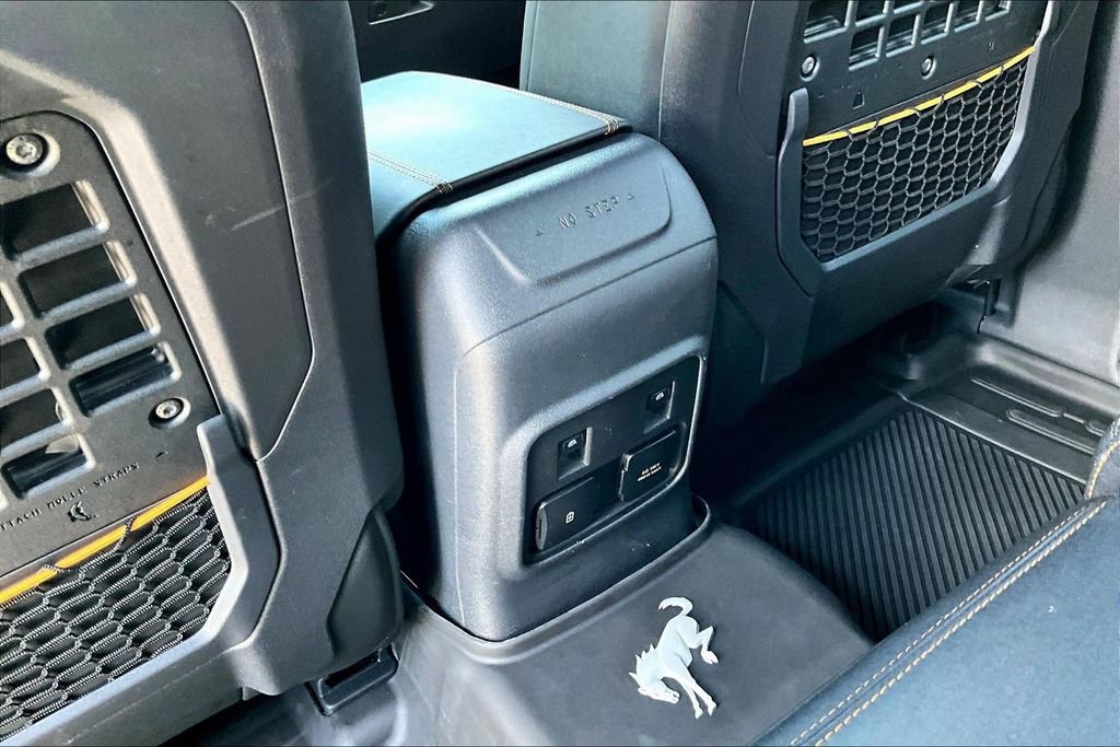 Used 2024 Ford Bronco Badlands image 12