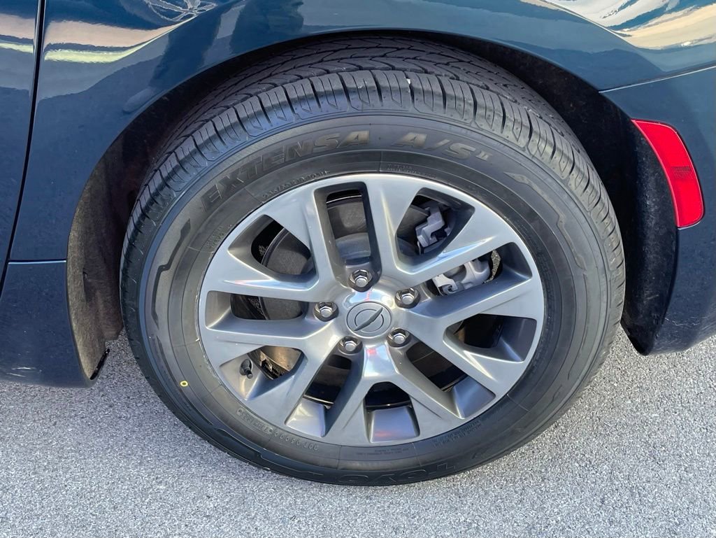 Used 2023 Chrysler Pacifica Pinnacle image 31