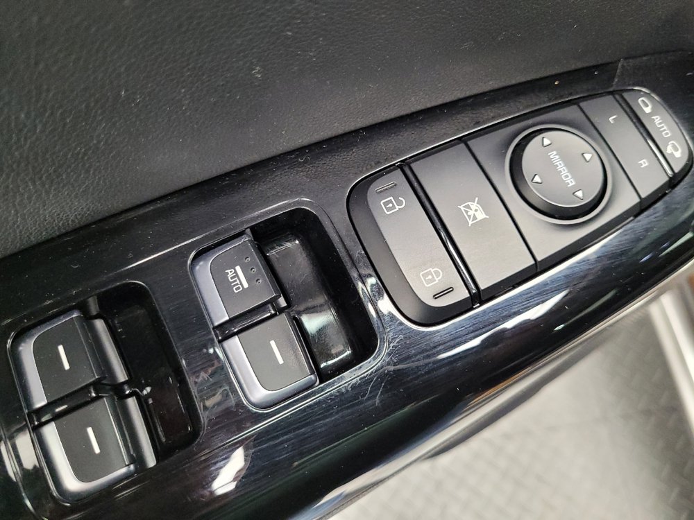 Used 2017 Kia Sportage SX FWD image 27